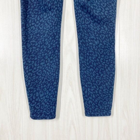 Spanx | Jean-Ish Legging In Denim Leopard Medium - Picture 5 of 8